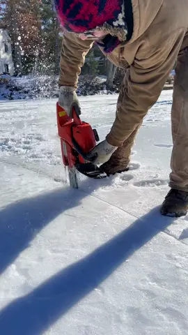 I would recommend using someone elses chainsaw 😂 We cut a 40ft circle that weighed over 75k lbs! 🤘 #rednecklife #fortheboys #icemerrygoround