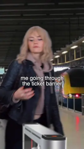 this can’t just be my mum 💀 #mums #train #stpancrasinternational #london #mumsoftiktok