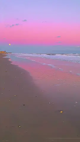 Full moon today💗 #beachtown #offseason #80s #belindacarlisle #ocean #nostalgia #derealization #empty #liminalspaces #backrooms #dreamcore #fyp #art