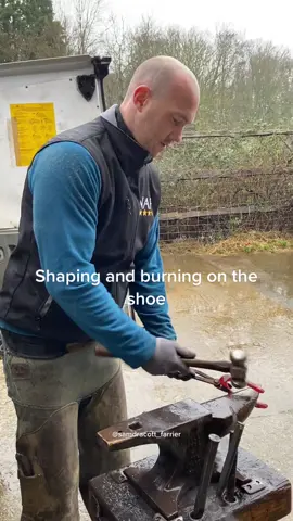 🔥 #samdracottfarrier #farrier #horse #asmr #LearnOnTikTok #oddlysatisfying #horsetok #farmtok #horses #satisfying