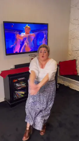 Consider this my Broadway Audition😉 As requested Here is #luisamadrigal #encanto #surfacepressure