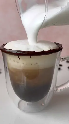 Coffee time! This time I added a hazelnut spread rim and a shot of vanilla syrup but you can add any other flavor or coffee liquor you like!Full recipe on Instagram!#CloseYourRings #ArbysDiabloDare #veganrecipe #fyp #veganfood #coffee #coffeeaddict #coffeedrink#superbowl