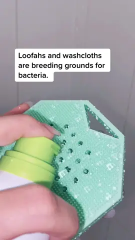 Are you still using a loofah?🤔 #beautyhacks #CleanTok  #mysmallbusiness  #smallbusinesstiktok #loofah #selfcaretiktok #selfcareproducts