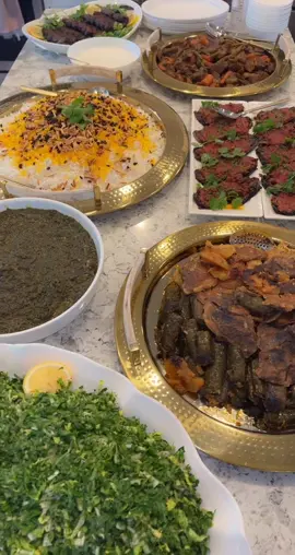Lunch anyone? #familylunch #familygatherings #middleeasternfoods #oneupthem #arabfoods