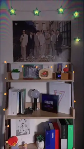 Acomodando el mueble de mi colección <3 #bts #btsarmy #btscollector #btsmerch #btsshelf