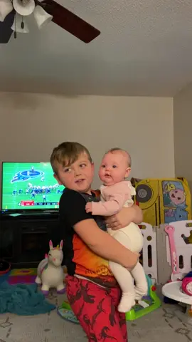 Can’t tell him nothin when he has his baby #kidsoftiktok #fyp #foryoupage #RufflesOwnYourRidges