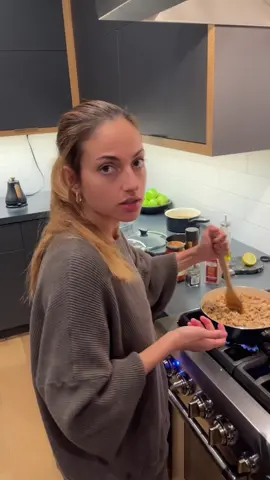 She has so many other talents 🤷🏼‍♂️ @inanna