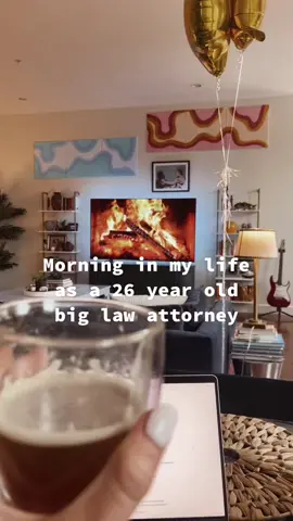 Morning in my life as a 26 year old big law attorney in Boston #GradeUpWithGrammarly #lawyergirl #lawyerlife #morningroutine #dayinmylife #habits