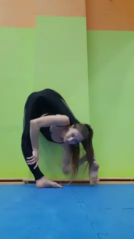 Thank you for following me! #спортивныйблогер #flexiblegirls #frontbend #rec
