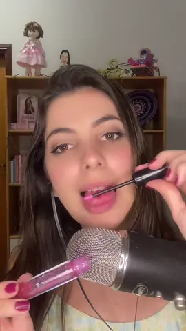 É comestível 😉 💄 #asmrgloss #asmrlips #sweetcarol