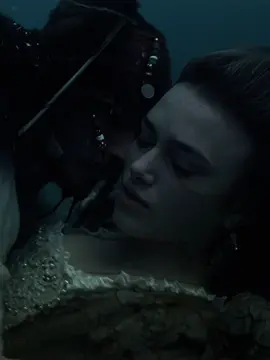 This moment ✨ #piratesofthecaribbean #jacksparrow #captainjacksparrow