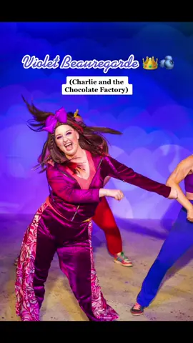 Thought I’d jump on this trend 😎 #musictheatre #theatretok #theatrekid #musical #charlieandthechocolatefactory #violetbeauregarde #brookelohst #bemorechill #annie #lilystregis #catsmusical #legallyblonde #legallyblondethemusical