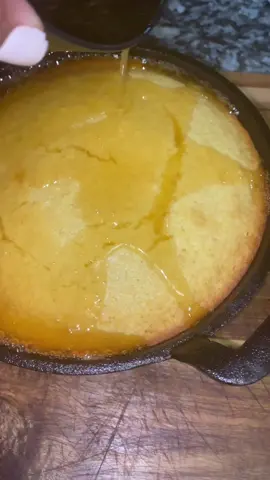 vegan chili and honey butter cornbread #recipes #FoodTok #comfortfood #cooking