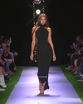 Шейк #иринашейк #модель #супермодель #топ #рек #подиум #irinashayk #SuperModel #model #Runway