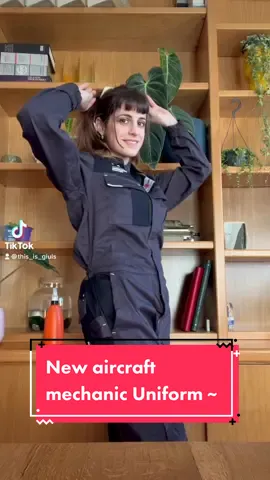 New uniform! I really love it! Ready for some mech work~ #mechanicgirl #unconventionalwork #aircraftmechanic #aircraft #aereo #meccanico