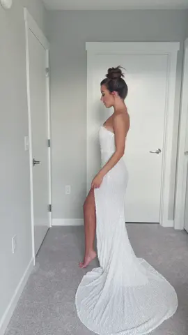 Since my other video went #viral, here’s another one☺️ #longhair #fyp #bundropchallenge #bundrop #dress #gown #fancy #DIYwithBlock #hairgoals