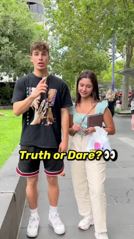 WAIT TILL THE END! 😱😱 #fyp #foryoupage #funny #prank #foru #hilarious