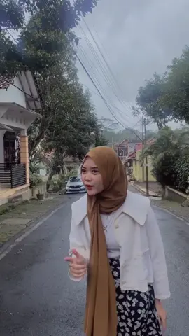 pe jogging malah mampir ning @serasistore.smg untung detku akih! #serasistoresmg