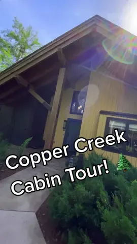 Let’s check out the Copper Creek Cabins 🏕 #Disney #DisneyParks #DisneyWorld #WildernessLodge #Cabin #RoomTour