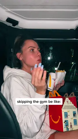 Sometimes it be like that 🤷‍♀️ #gym #skip #hungry #mcdonalds