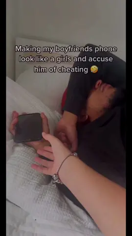 Let me know if I should do a part two! 🤣 @jessicaxfuen @atbwrld #alexandjessicaa #latino #prank #trending #reaction #latina #couplestiktok