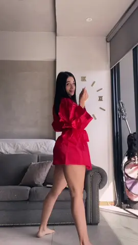 Jajaja creo que no puedo bailar con esta bata🙃 #xbyzca