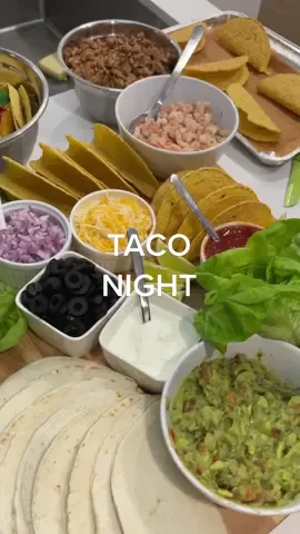 this is your sign to have a taco night with your besties 🌮🌮🌮 #taconight #NightIn #besties #fridaynight #mcdonaldshacks #GetTheWChallenge