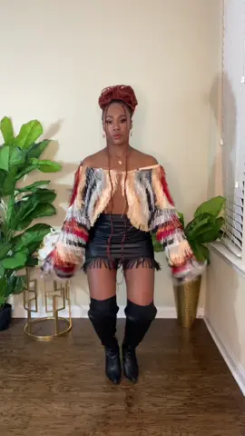I checked all my videos in this look and I was doing this in all of em 😂😂😂😂 #shaketheroom #bohochic #coachellaoutfit