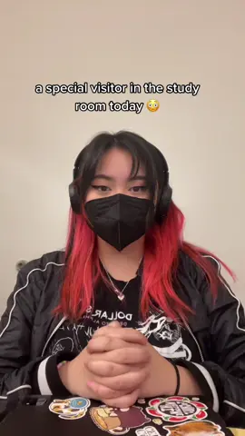 my roommates r working very diligently while i did this 👍 #fyp #foryou #college #collegelife #todoroki #GetTheWChallenge #TeamofTomorrow #poggers