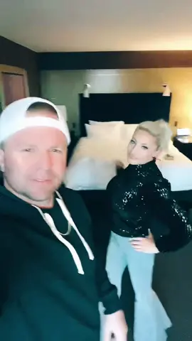 #datenight #dollyparton #vegas #couplesoftiktok #fypシ