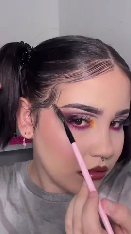 Se subio mal asi que lo vuelvo a subir 😂🙈 #makeup #maquillaje #peinado @treisydilone