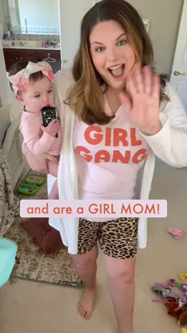 Where my girl mamas at? #Splice #girlmom #mama #mamamakeup #momfollowparty #easymakeup #dryshampoo #letsbefriends #followme #linkinbio