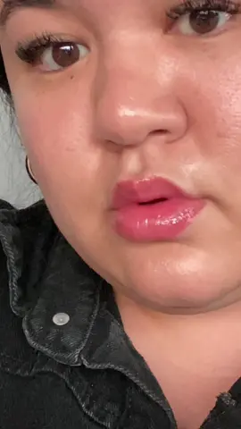 🍒 #GLOSSBOMBHEAT #fentybeauty #plussize #plussizeedition