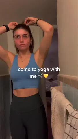 my favorite hour of the day 🤸🏻‍♀️💛