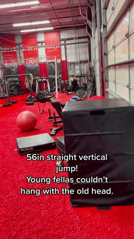 They couldn’t jump with the 5’8 vert papi🤪#BbStyleFearlessly #fyp #verticaljump #MACChallengeAccepted #GetTheWChallenge