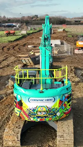 Valentino Rossi inspired wrap on a @molsongroup supplied #kobelco SK380SR