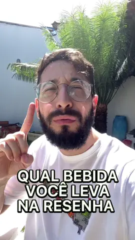 Comenta aí qual bebida você leva na resenha? #resenha #amigos #amigostiktok #bebidas #humor #viralvideo #humorbrasil