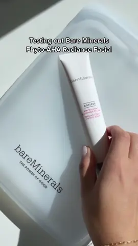 I’m really excited to add this @bareminerals Ageless Phyto-AHA Radiance Facial into my weekly routine! 💕 #skincare #bareminerals