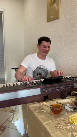 Друзья, как музыка ? Кто узнал ?