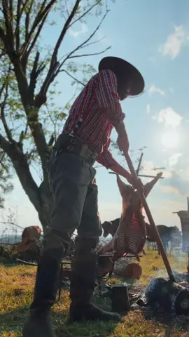asado en campo #eltopador #foryour  #churrasco #gaucho #cultura #tiktok