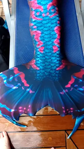 best hobby ever 🖤🧜‍♀️ someday I'm going to make a living doing this!