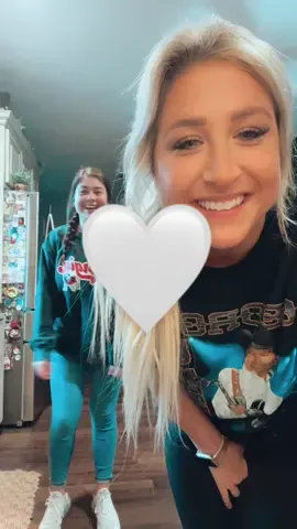 Go Bestie👯‍♀️@marley.palma #niece #blowitup #yallfollowher #bestie #trending