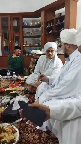 Alhamdulillah ya Robb bisa duduk dengan mereka2#pesantren #fyp #banjarmasin #ngajivirtual❤️ #arabic #fypdongggggggg #salaf #habib #212 #fypシ #DiIndone