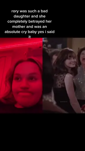 #duet with @gilmoregirlstok i only hate her bc i’m turning into her #gilmoregirls #rorygilmore #alexisbledel #lorelaigilmore  #laurengraham