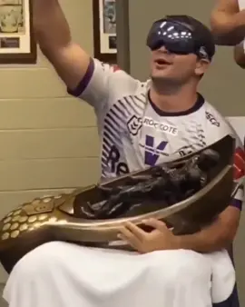 Brandon Smith cradling the NRL Premiership trophy while singing ‘Take Me Home, Country Roads’ is still iconic. 🧀 #nrl #rugbyleague #aussiesport #australia #rugby #melbournestorm