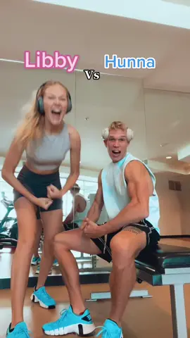 Couples challenge! Who’s stronger 💪🏻 #fyp #fy #couples #FitTok #fitcouple #challenge #gym #strong #hunnaxlib
