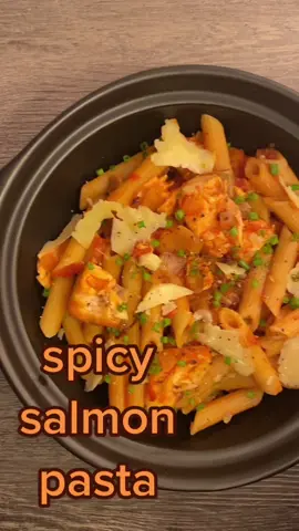 spicy salmon pasta! 🍝  #fyp #AVrboForTogether #canada #toronto #montreal #tinykitchen #EasyRecipe #lailaspantry #baker #chef #cook #salmon #pasta #salmonpasta #redsauce #pomodoro #collegedinner #collegemeal #unimeal #dormmeals #dormcooking #healthy #healthyrecipe