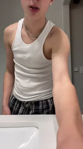 Sorry for the nips it’s a little cold in my bedroom