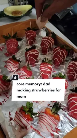 let's blow this tiktok up for my dad. He's proud of the strawberries he made my mom for valentines lol #ValentinesDay #mipapa #prouddad #diygift