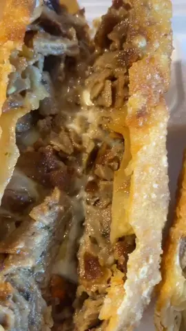 😋You've never had a PHILLY CHEESE STEAK EGGROLL like ours!😈🔥😤  🎥 @gooeycontent #eggrolltruck #worldfamouseggrolls #worldfamous #eggroll #miamifoodie